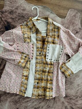 POL Mixed-Pattern Long Sleeve Top in Pink and Mustard Plaid